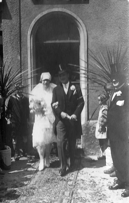 Carla Hoffman & Joseph Samson wed(1)